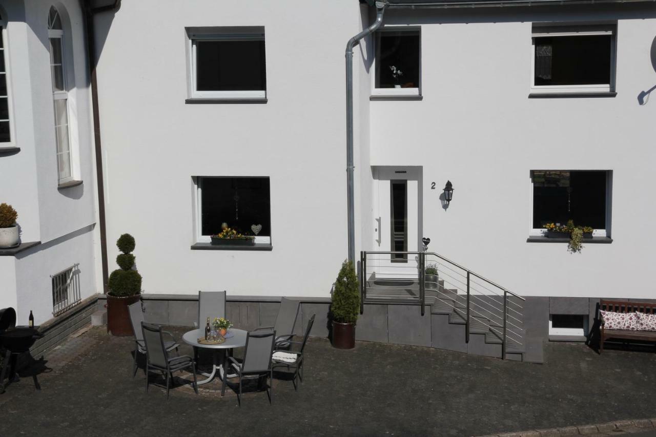 Ferienhaus Am Kreuzberg - Nuerburgring 우멘 외부 사진